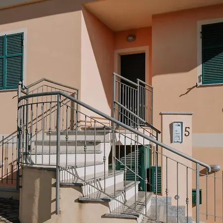 Casa Bella Vista Diano Castello